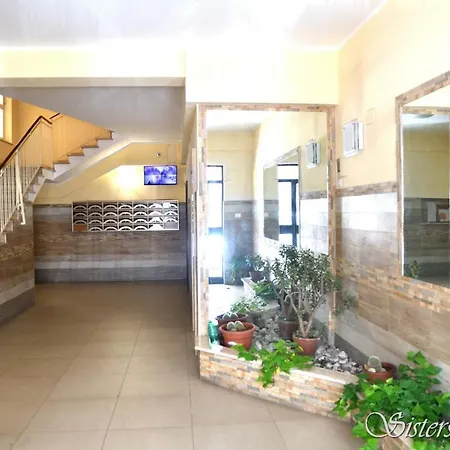 Apartment Sisters House *